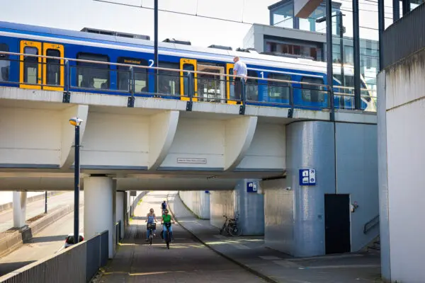 Station Vathorst